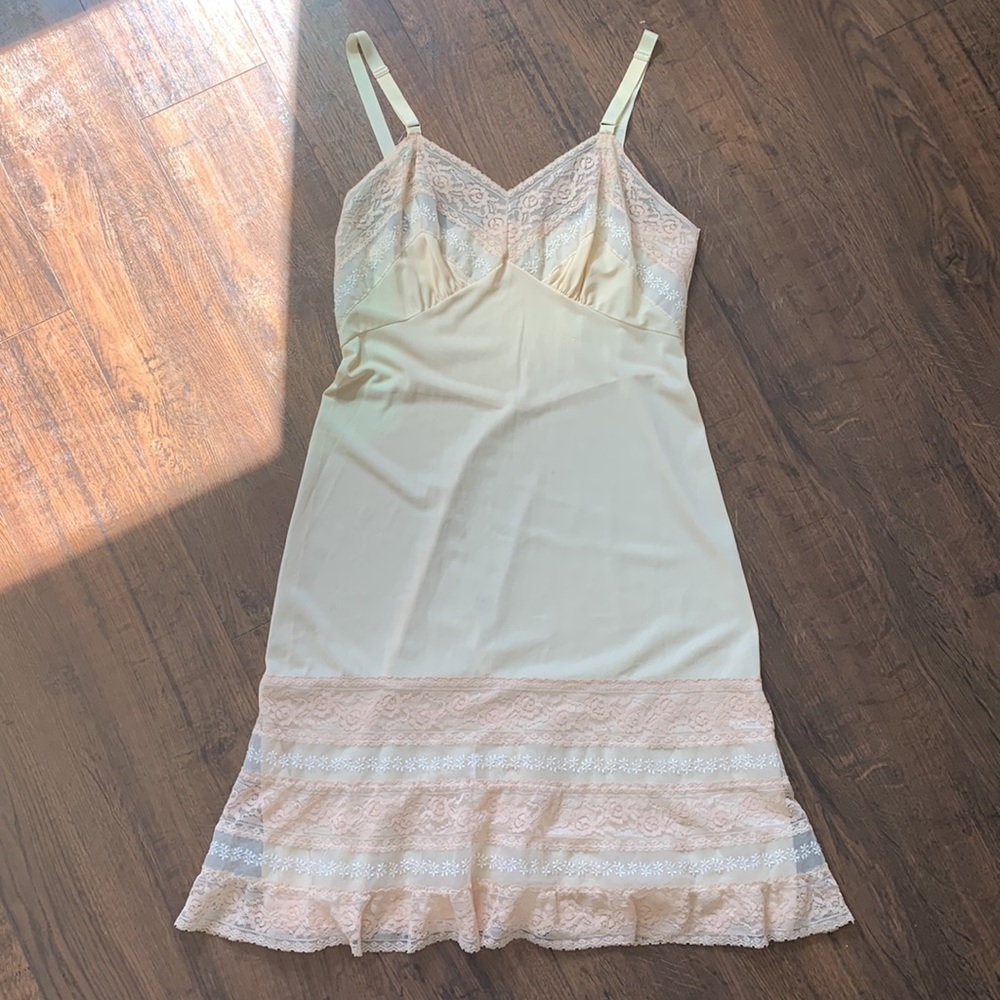 Vintage Aristocraft by superior slip